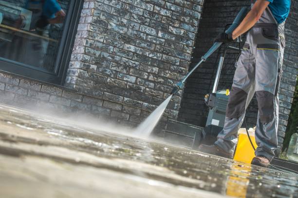 Professional Pressure Washing Services in Pelican Marsh, FL