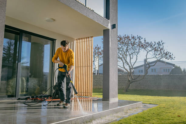 Best Animal Enclosure Cleaning  in Pelican Marsh, FL